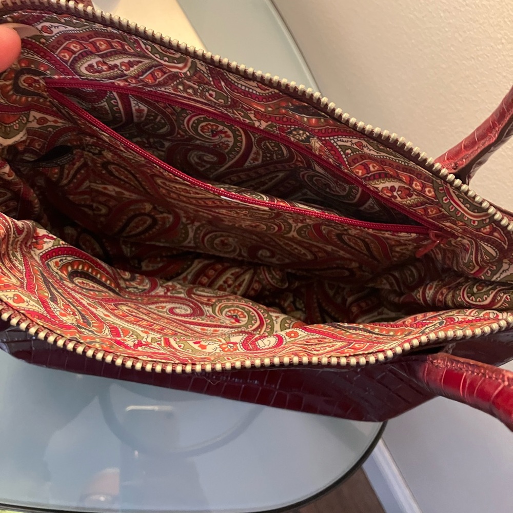 Maxx New York hand bag, lightly used. No flaws. - Picture 6 of 7